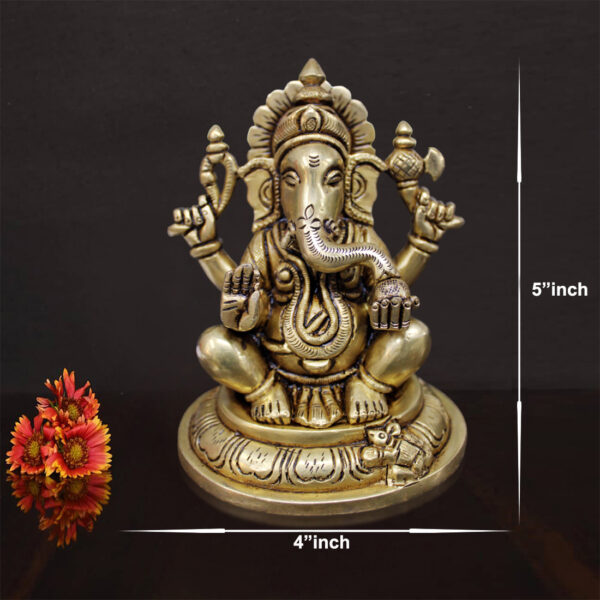 A Pure Brass Ganesh Ji Idol For Puja , Home , Office , Temple